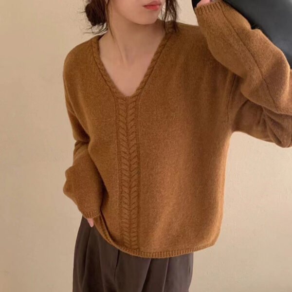 Lazy Wind Soft Waxy Twist Pullover for Women's Autumn and Winter New Design Loose Knitted Sweater for Women - Image 9