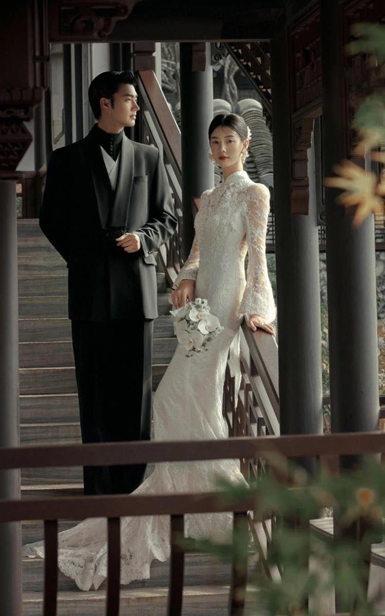 Light Wedding Dress French Travel Photography Simple White Thin Lace Fishtail Small Trailing Retro New Welcome Dress 15 O1CN01RKOjuW1wFpjdRoUpO 2208245606279 0 cib