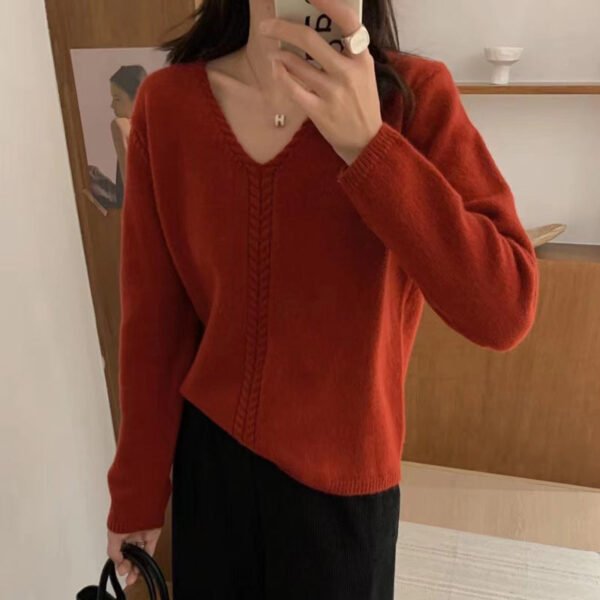 Lazy Wind Soft Waxy Twist Pullover for Women's Autumn and Winter New Design Loose Knitted Sweater for Women - Image 3