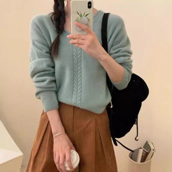 Lazy Wind Soft Waxy Twist Pullover for Women's Autumn and Winter New Design Loose Knitted Sweater for Women