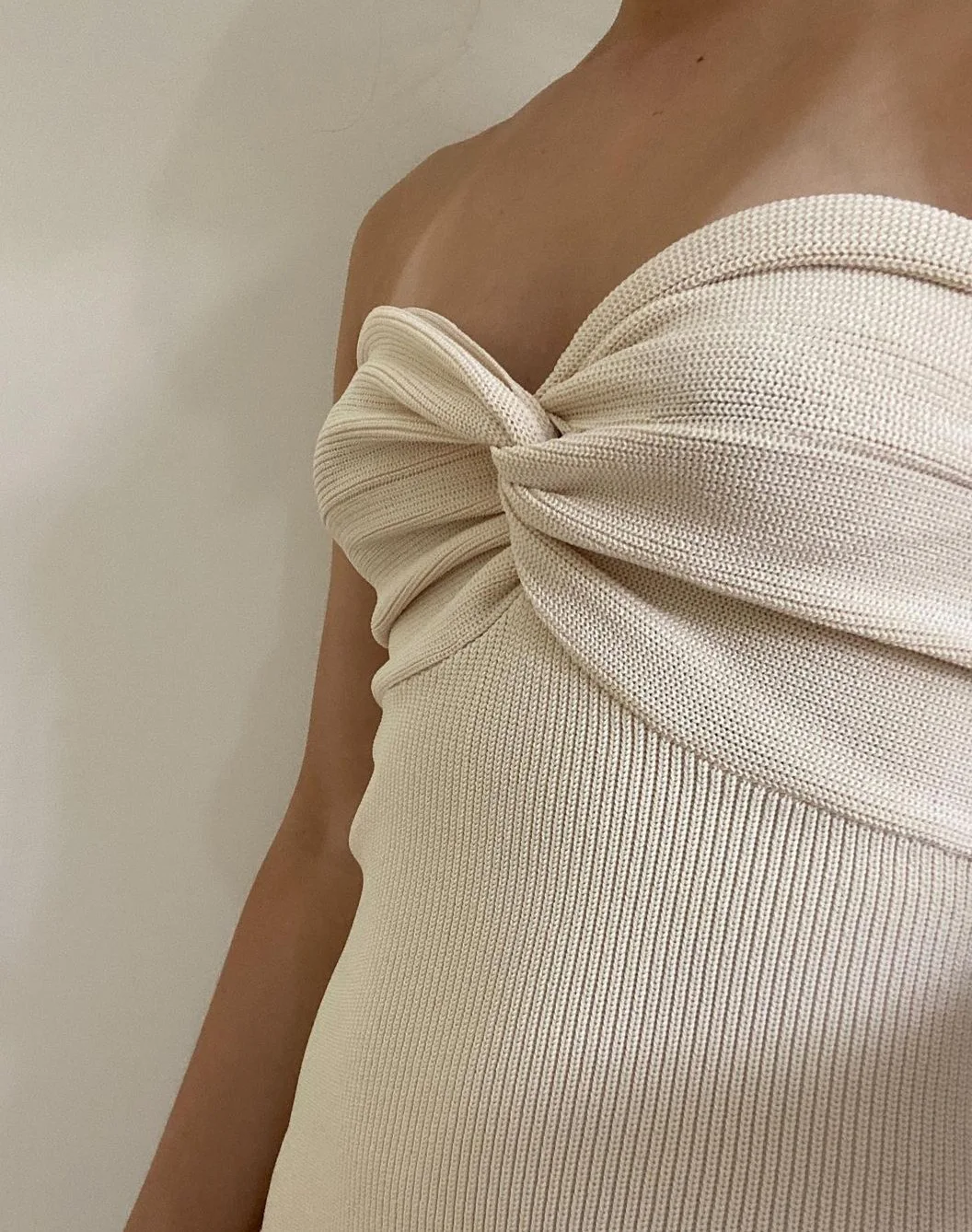 Unleash Your Inner Spicy Girl with Our New Knitted Strapless Dress for Women - Perfect for Instagram-Worthy Spring/Summer Fashion! 10 undefined