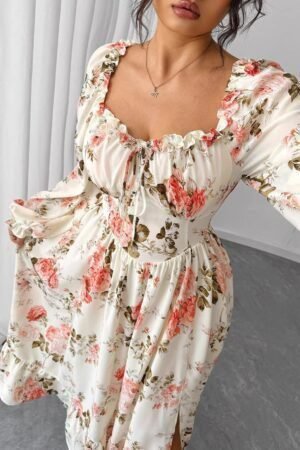 Dark Academia Floral Dress: Square Neck, Bubble Sleeves, High Slit | Vintage Elegance